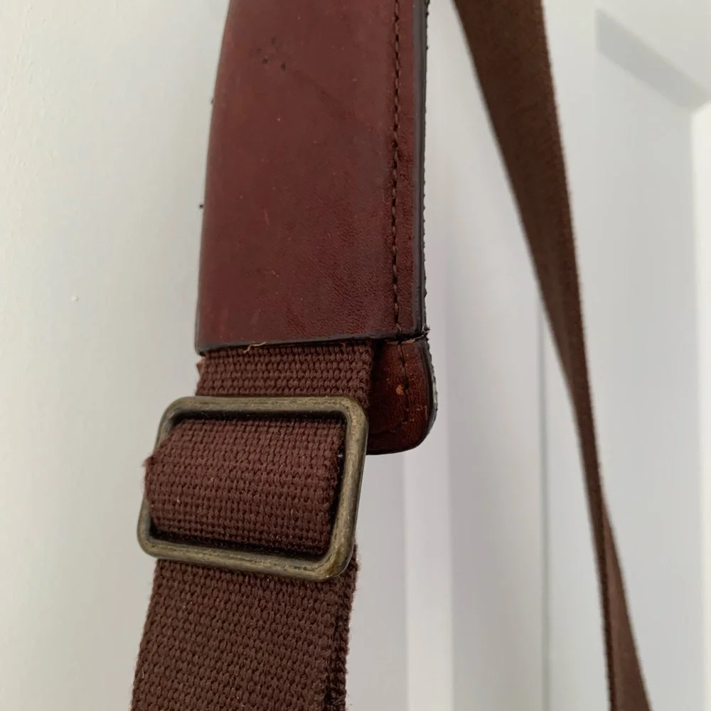 Vintage Duluth‎ Trading Lifetime Brown Leather Travel Messenger Crossbody Bag